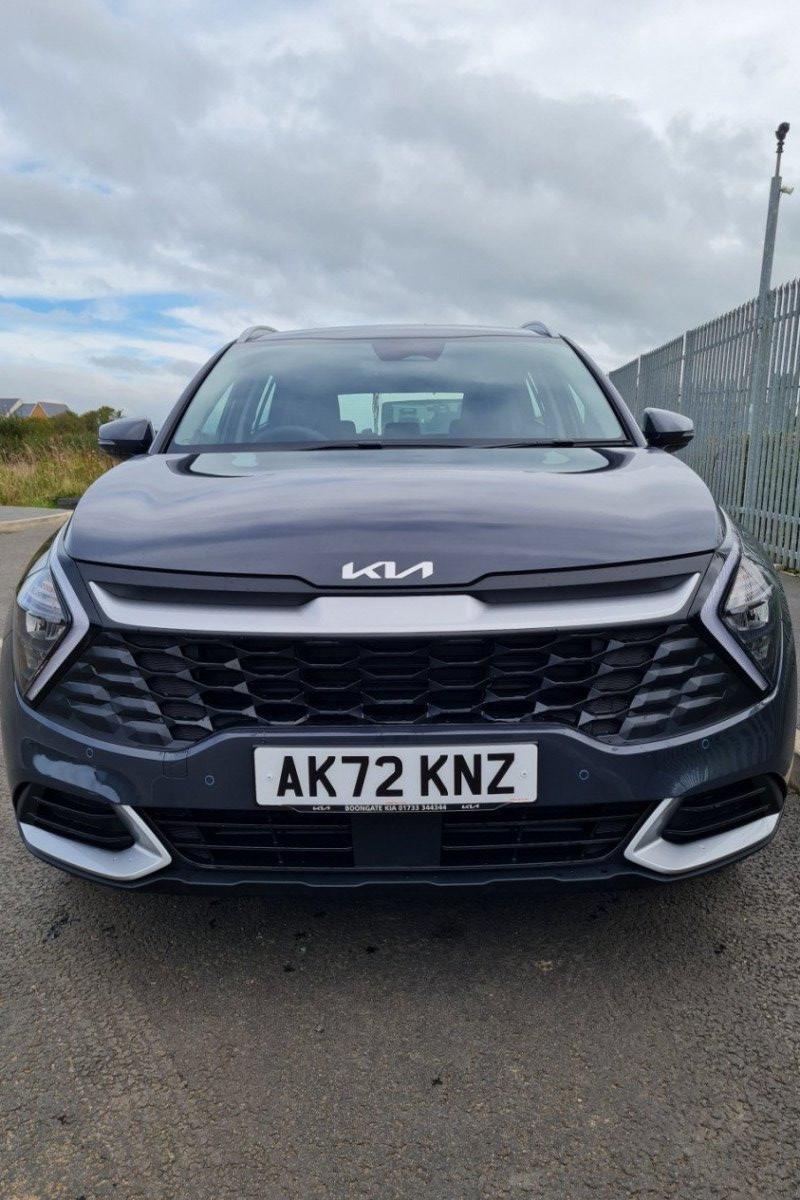 External front view of KIA Sportage