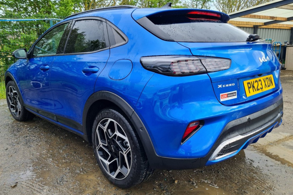 External rear view of KIA X-Ceed GT Line