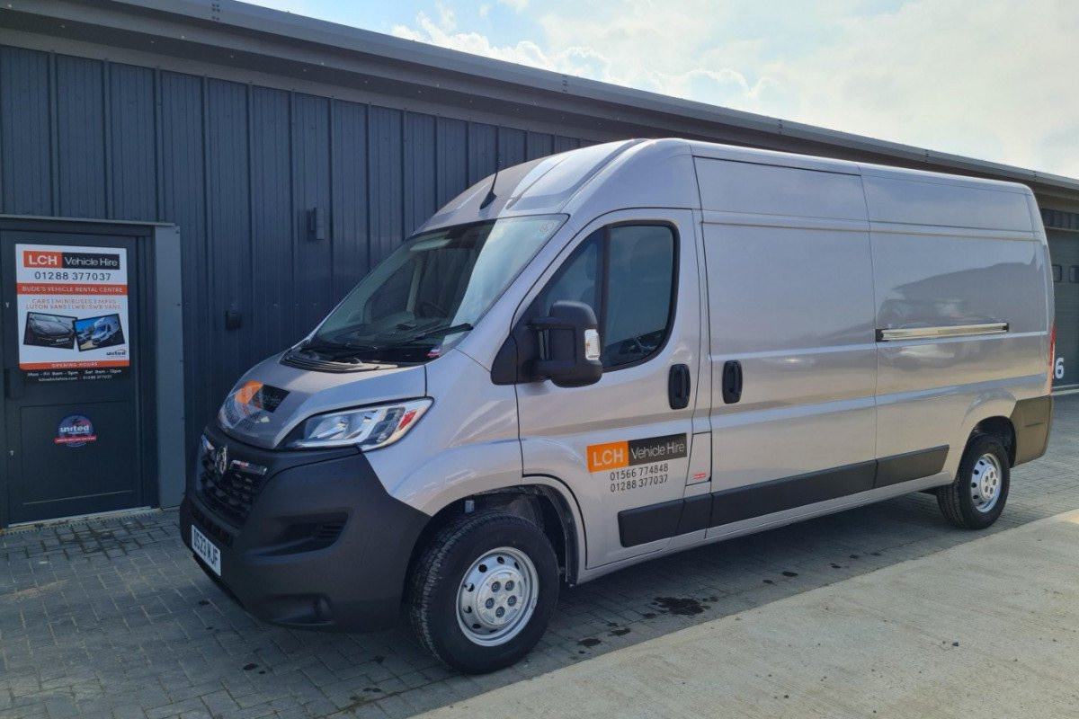 Exterior front view of LWB Van